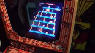 Original Donkey Kong Arcade Machine in Play [upl. by Macintosh]