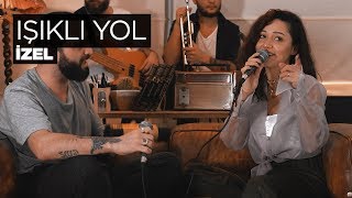 Işıklı Yol Akustik  Zeynep Bastık Berkay [upl. by Queen406]