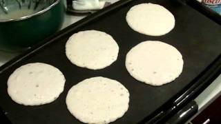 Pancakes facile et rapide  Une simple astuce qui change tout  🥞 [upl. by Mines]