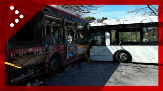 Incidente tra due autobus alla stazione Monte Mario di Roma [upl. by Weksler]