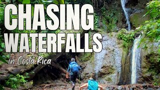 We should all learn to forage  Hiking in the jungles of Costa Rica [upl. by Rhys85]