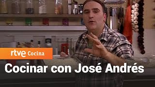 Lasaña de espinacas con bechamel  Vamos a cocinar con José Andrés  RTVE Cocina [upl. by Yecats]