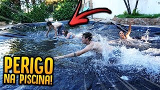 MENINOS VS MENINAS DESAFIO MAIS PERIGOSO DA PISCINA  REZENDE EVIL [upl. by Wadesworth]