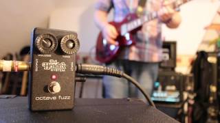 MXR  Jimi Hendrix Octave Fuzz Demo  Dan Leggatt [upl. by Afnin631]