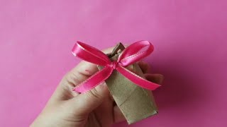 🎁 Hermosa Cajita de Carton Facil De Hacer  Caja Para Regalo Hecha De Un Rollo De Papel 🎁 [upl. by Ailliw]