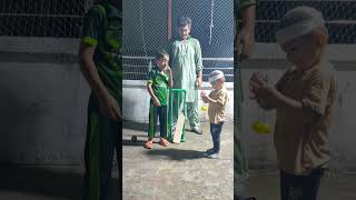 ChotacricketerFaizan and cute cricketer play clacker very well ❤️‍🩹subscribe youtube shortsviral [upl. by Niko]