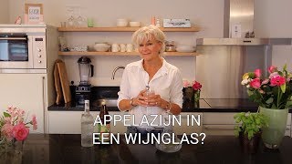 Appelazijn in een wijnglas [upl. by Berriman157]