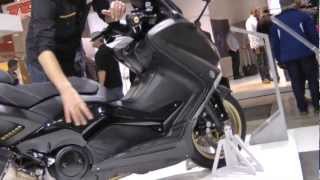 En direct dEicma  Yamaha TMAX 530 ABS SP Black Max 2013 [upl. by Elynad929]