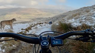 EBIKES IN THE PEAK DISTRICT Very cold with super variable conditions crashes and bike issues [upl. by Nnylodnewg896]