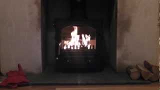 Town amp Country little thurlow defra approved 5kw multi fuel stove [upl. by Lolita]