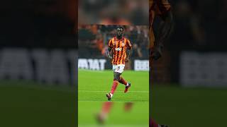 Davinson sanchez galatasary keşfet galatasaray kesfet edit galatasaraysk [upl. by Shelbi135]