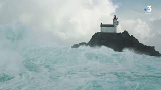 Tempête Ciaran  Images Aériennes de la mer en furie [upl. by Ethelbert]