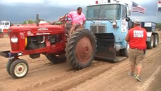 bpm tractor pulling 4500 div 2 part 1 concordia mo july 14 2018 [upl. by Cirderf]