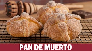 Receta de pan de muerto  pan suave y esponjoso  Katastrofa La Cocina [upl. by Nothgierc]