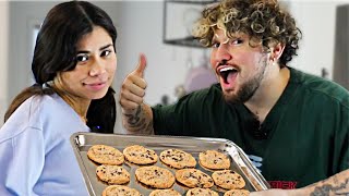 BAKING COOKIES W MY GIRLFRIEND [upl. by Jelks]