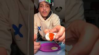 Boiled egg with everything bagel seasoning with sriracha review food foodie snackhack foodreview [upl. by Atiuqin]