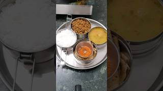 सकाळी सकाळी बनवला संपूर्ण स्वयंपाक youtubeshorts shorts food foodie cooking viral tiffin [upl. by Scharf]