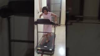 Dixita treadmill karte huetrending shortvideos viralvideos [upl. by Romy292]