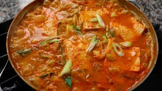 Cheonggukjangjjigae Extrastrong fermented soybean paste stew 청국장찌개 [upl. by Ennahgiel]