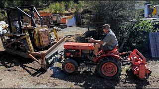 Fixing a worn out tractor Gearbox and Lift Unit  Kubota B7100 [upl. by Solomon]