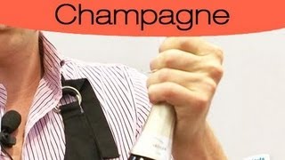 Comment déboucher le champagne [upl. by Ahsitam]