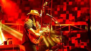 Chris Stapleton quotParachutequot Live Toronto Ontario Canada August 17 2019 [upl. by Anos362]