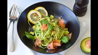 Courgetti pasta met gerookte zalm  Recept  Bettyskitchennl [upl. by Yhtommit]