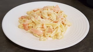 Pâtes tagliatelles au saumon fumé rapide et facile [upl. by Hazen683]