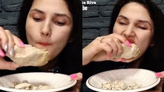 asmr marta riva eating turkestan clay crunch  vlog marta riva  marta riva eat chalk crchalkir [upl. by Iuq]