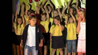 Donika Lumi ft Andi Lumi  E dua Shkollen Kosova Fest 2012 [upl. by Nerin]