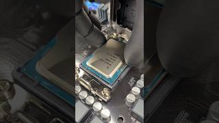 ASMR CPU installation intel i5 12400F shorts [upl. by Buffy]