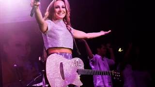 quotAmor perfeitoquot em inglês Perfect love  Claudia Leitte [upl. by Netsirc456]