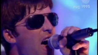 Oasis  Roll With It Live on Top Of The Pops 17th August 1995 [upl. by Havelock70]