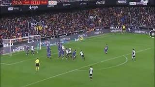 Jasper Cillessen INCREDIBLE SAVE vs Valencia 822018 [upl. by Ttekcirc]