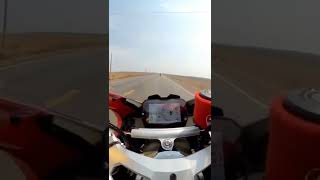 ducati superleggera 373 kph vs ninja h2 [upl. by Sievert]