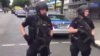 Terror Attacke in Hamburg 280717 Ersten Bilder der Messerattacke im Supermarkt [upl. by Adoree]