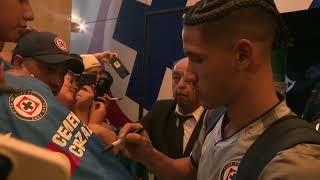 ASÍ LA AFICIÓN RECIBIÓ A URIEL ANTUNA EN MONTERREY [upl. by Ardnahs339]