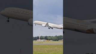 etihad airways take off etihadairways usa newyork airways plain takeoff ff [upl. by Elleynad806]