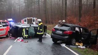 Vier Schwerverletzte bei Frontalcrash B275 TaunussteinNeuhof [upl. by Medlin201]