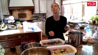 Prepping Dinner for 8 Kids Isnt So Easy  Kate Plus 8 [upl. by Idur]