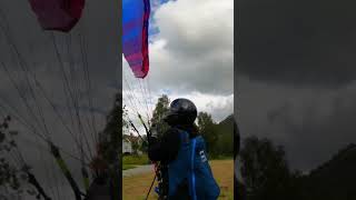 Introduksjon to strong wind paragliding groundhandling safety straps paragliding groundhandling [upl. by Aihsak310]