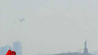 911 Calls Panic As Planes Flew Over NYC [upl. by Burgwell642]