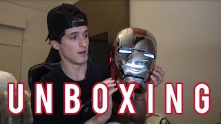 UNBOXING DEL CASCO DE IRON MAN 😱😍 [upl. by Ikaz679]