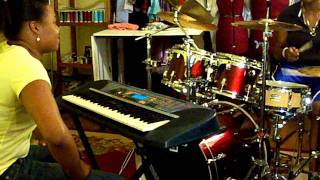 O Talented FEMALE DRUMMER Female Musician Shed quotPraise Breakquot ft A Wade [upl. by Heeley]