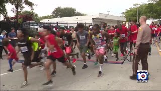 Parade 5K held in Miami in honor of Dr Martin Luther King Jr [upl. by Joell]