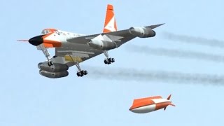 ラジコン飛行機 Convair B 58 Hustler 初の超音速爆撃機 マッハ2の快足を誇るデルタ翼爆撃機 RealFlight65 [upl. by Nospmis]