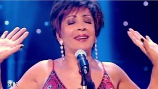 Shirley Bassey  GOLDFINGER  MOONRAKER  Diamonds Are Forever Medley  2006 Live [upl. by Ahtekal]