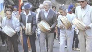 Folklore de La Gomera Baile del tambor o tajaraste de La Gomera [upl. by Lyred]