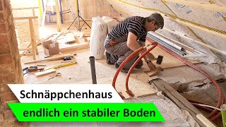 Schnäppchenhaus 20 🏡 bekommt ein Hochbeet amp Boden im Dachgeschoss [upl. by Kammerer]