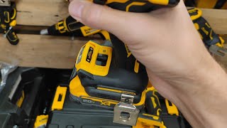 Шуруповерт DeWALT DCD800 NEW с ANTIROTATION [upl. by Gilroy]